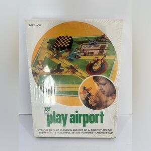 New Sealed Vtg PLAY AIRPORT 1975 NOS Complete 35 Press-Outs & 26"x30" PlaySheet